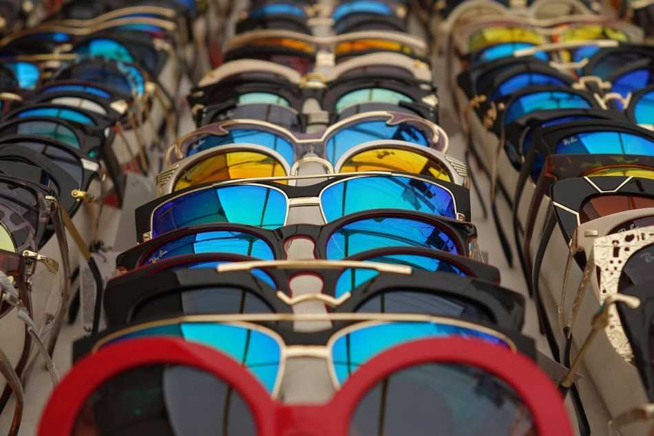 How to spot fake designer sunglasses